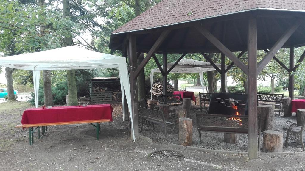 Penzion V Raji Strakonice Exterior photo